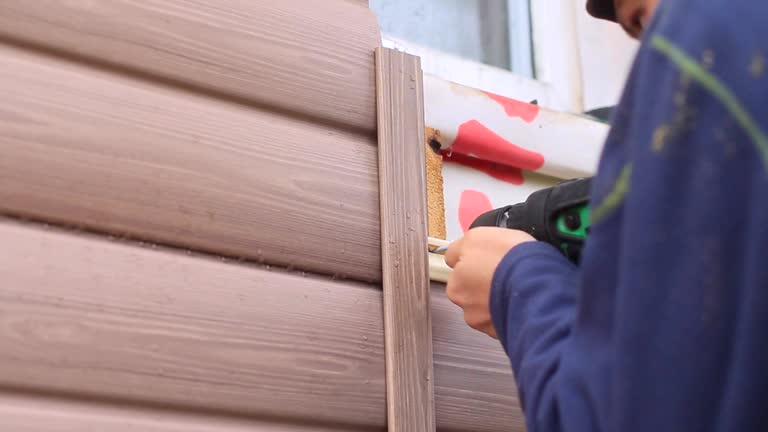 Trusted Oakwood Hills, IL Siding Installation Experts